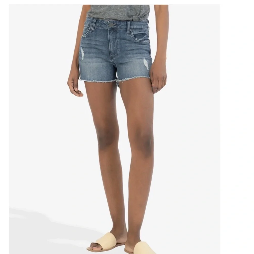 KUT FROM THE KLOTH Gigi High Rise Frey Short In Medium Wash - NWT- Size8 - Picture 1 of 5